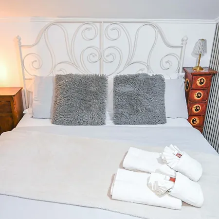 A Casa Di Lu' Elegant Konukevi *